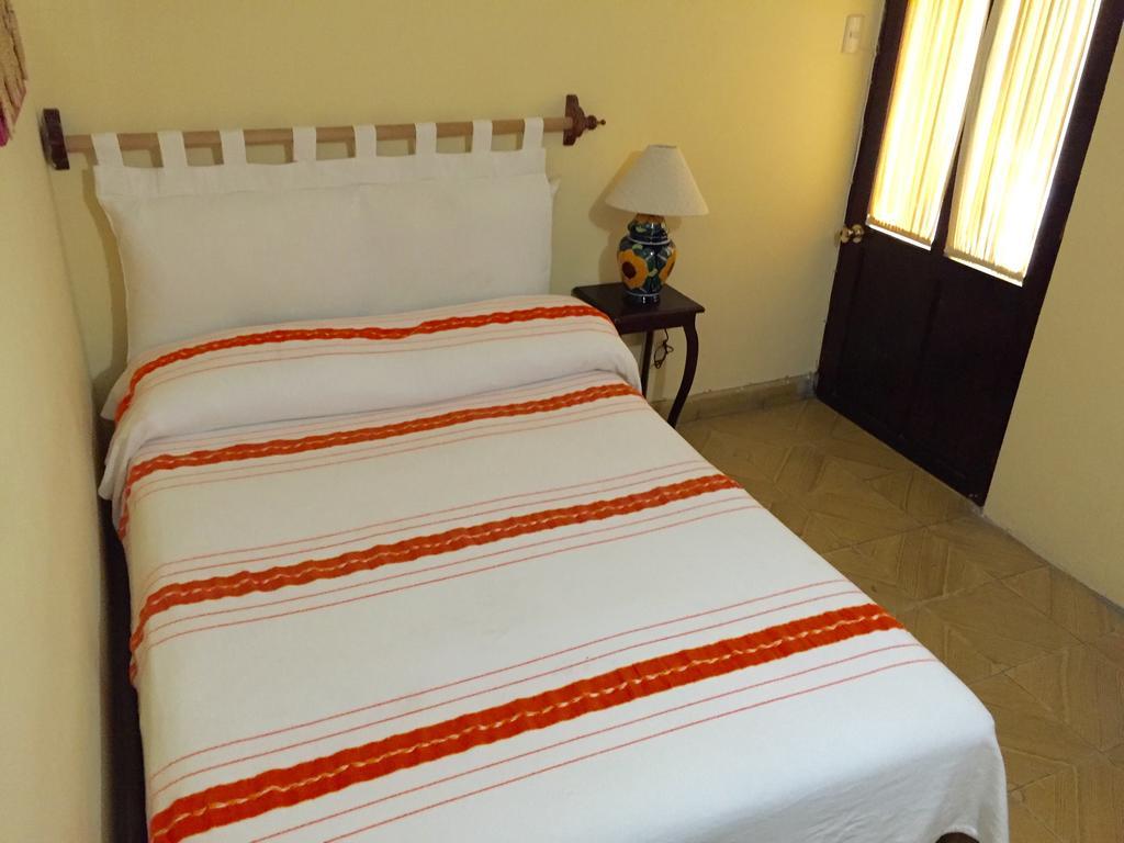 Hostal Casa Castillo Morelia Quarto foto