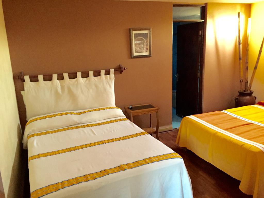 Hostal Casa Castillo Morelia Quarto foto